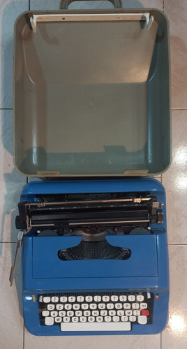 Macchina scrivere underwood - da,